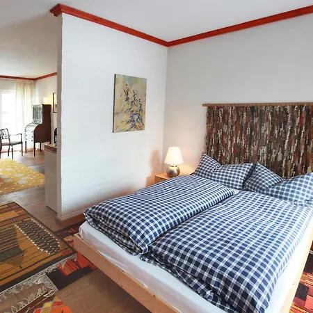 Burg Stavenow Bed & Breakfast